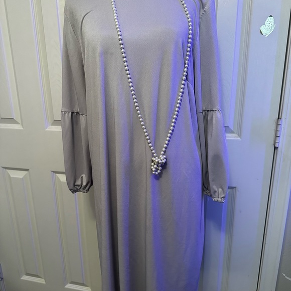 Dress - Picture 2 of 2